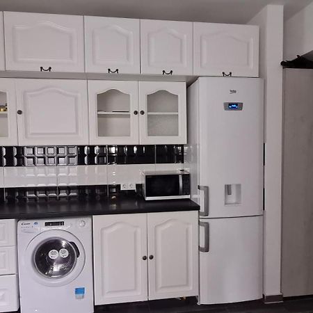 Apartament Regim Hotelier Elis Брашов Экстерьер фото